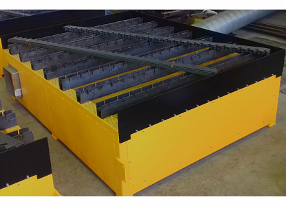 TABLE WITH CONTROLLED SECTIONAL  AIR EXTRACTION SYSTEM (OPERATIONAL AREA 2000X3000 MM)